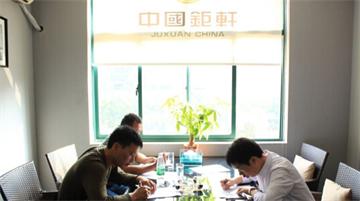 江西谢总合作轮毂车灯修复翻新改色、快速补漆、彩绘改装